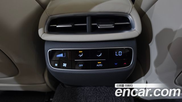 Genesis G80 2022 — photo 44