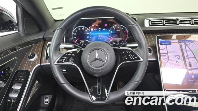 Mercedes-Benz S-Class 2023 — photo 19