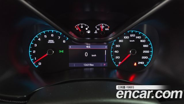 Chevrolet Korea Colorado 2021 — photo 11
