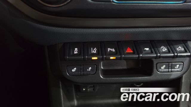 Chevrolet Korea Colorado 2021 — photo 21