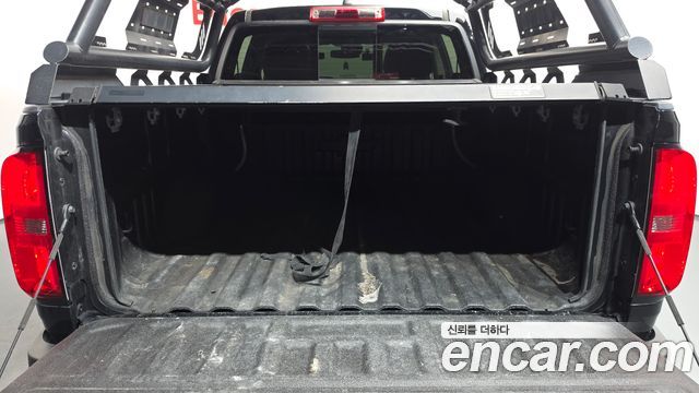 Chevrolet Korea Colorado 2021 — photo 23