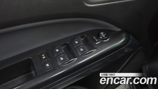 Chevrolet Korea Colorado 2021 — photo 27