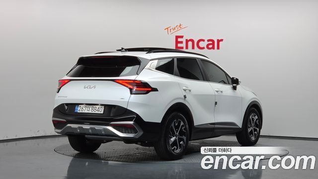 Kia Sportage 2023 — photo 2