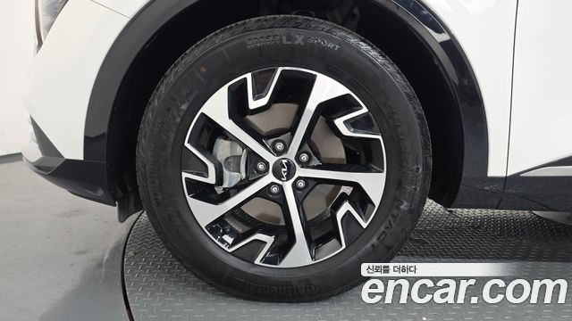 Kia Sportage 2023 — photo 5