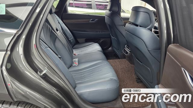 Genesis G80 2023 — photo 12