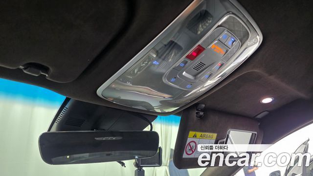 Genesis G80 2023 — photo 18