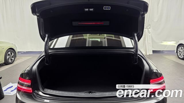 Genesis G80 2023 — photo 20