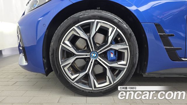 BMW i4 2023 — photo 5