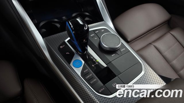 BMW i4 2023 — photo 12