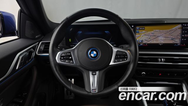 BMW i4 2023 — photo 19