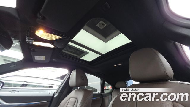 BMW i4 2023 — photo 24