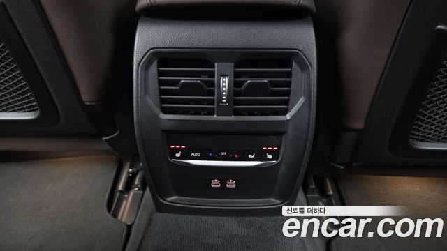 BMW i4 2023 — photo 25