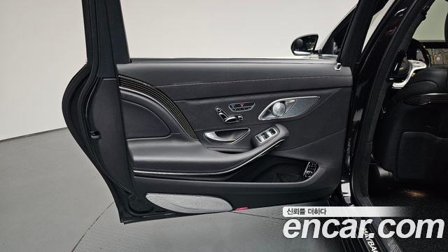 Mercedes-Benz S-Class 2018 — photo 15
