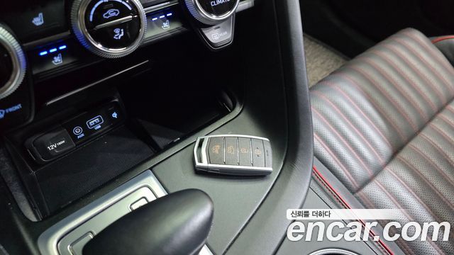 Genesis G70 2018 — photo 15