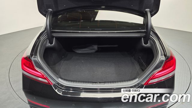 Genesis G70 2018 — photo 17