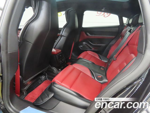 Porsche Taycan 2025 — photo 6