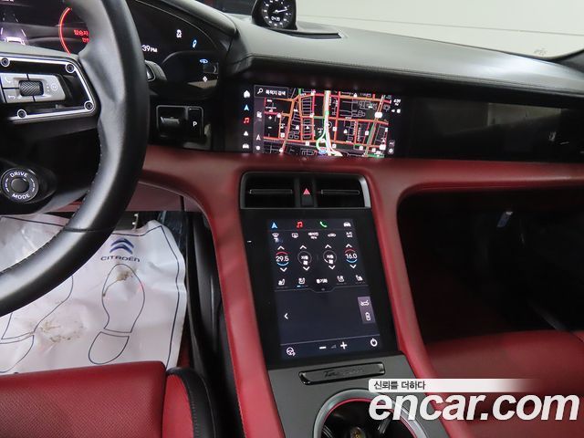 Porsche Taycan 2025 — photo 10