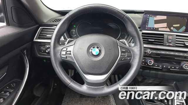 BMW Gran Turismo 2018 — photo 13