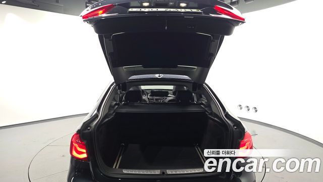 BMW Gran Turismo 2018 — photo 20