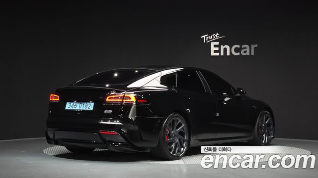 Tesla Model S 2026 — photo 2