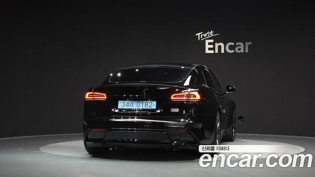 Tesla Model S 2026 — photo 4