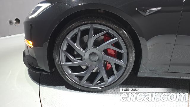 Tesla Model S 2026 — photo 5
