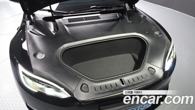 Tesla Model S 2026 — photo 6