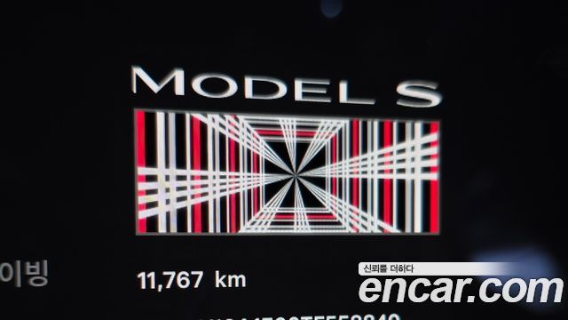 Tesla Model S 2026 — photo 11