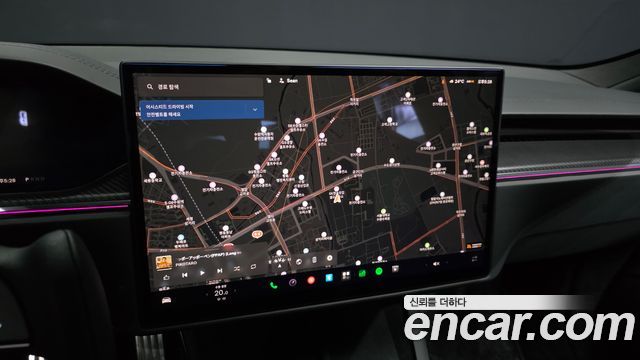 Tesla Model S 2026 — photo 20