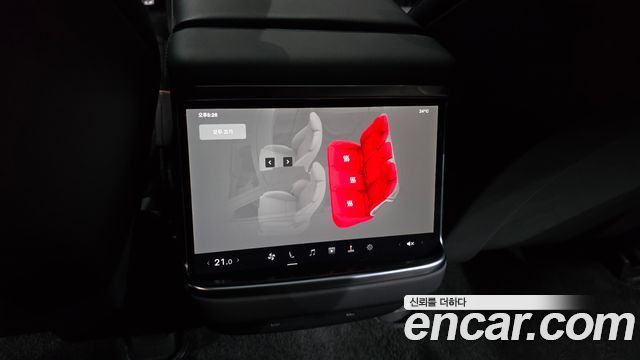 Tesla Model S 2026 — photo 24