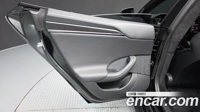 Tesla Model S 2026 — photo 15