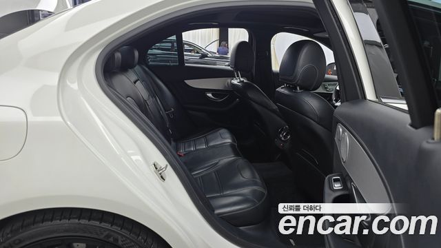 Mercedes-Benz C-Class 2016 — photo 11