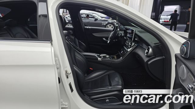Mercedes-Benz C-Class 2016 — photo 12