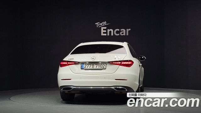 Mercedes-Benz C-Class 2022 — photo 4