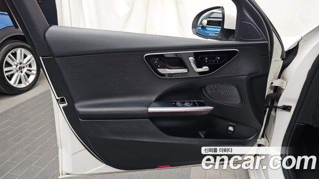Mercedes-Benz C-Class 2022 — photo 14