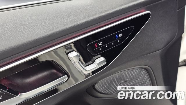 Mercedes-Benz C-Class 2022 — photo 16