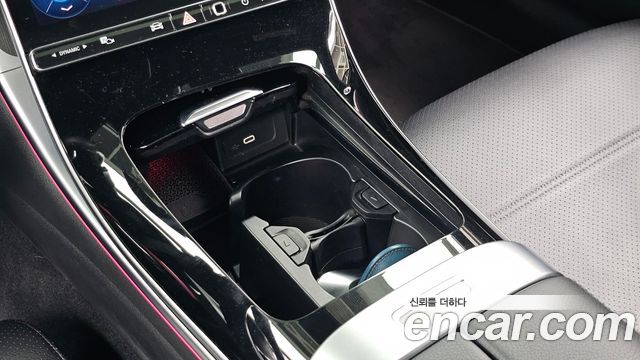 Mercedes-Benz C-Class 2022 — photo 32