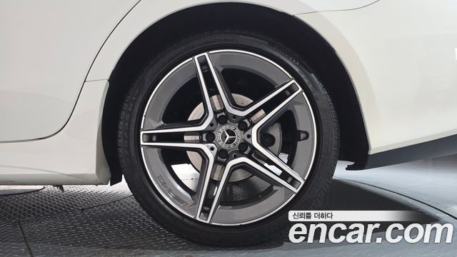 Mercedes-Benz CLS-Class 2023 — photo 7
