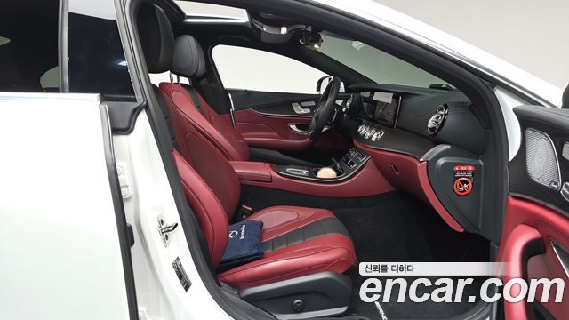 Mercedes-Benz CLS-Class 2023 — photo 16