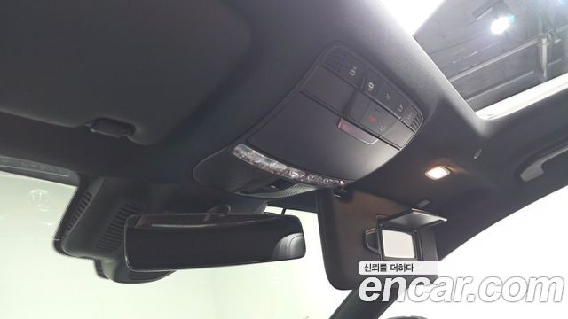 Mercedes-Benz CLS-Class 2023 — photo 28
