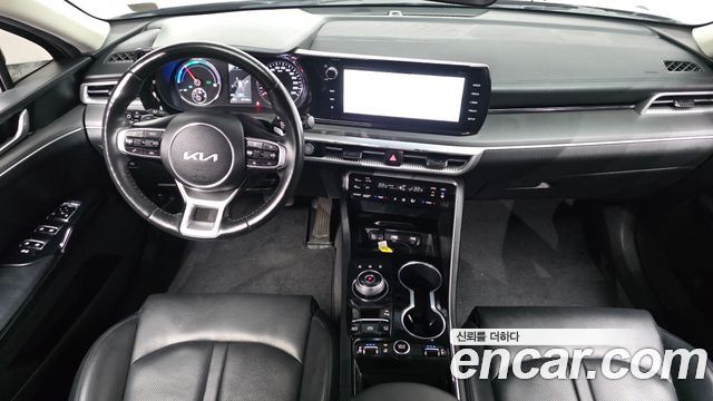 Kia K5 2022 — photo 10