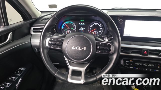 Kia K5 2022 — photo 19