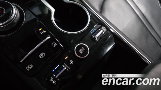 Kia K5 2022 — photo 24