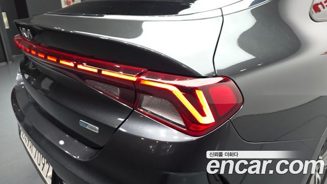 Kia K5 2022 — photo 9