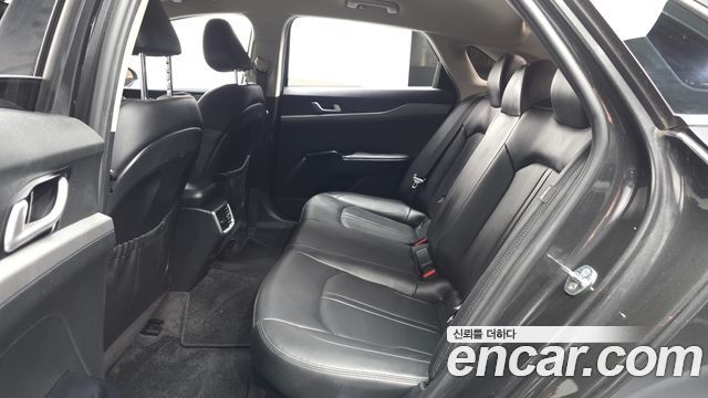 Kia K5 2022 — photo 16