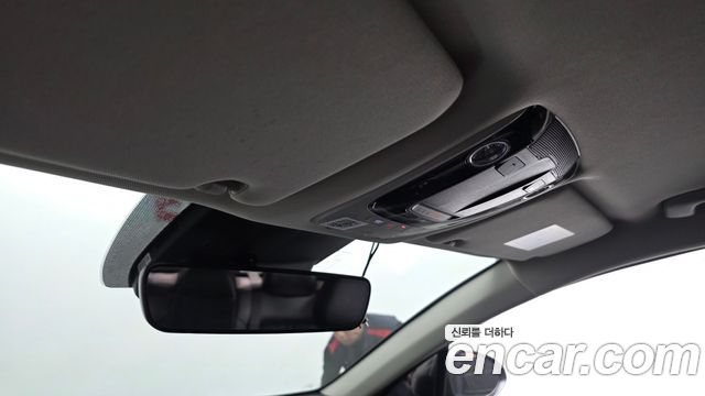 Kia K5 2022 — photo 27