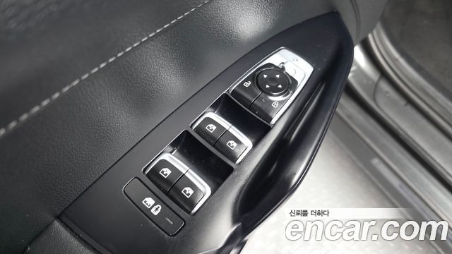 Kia K5 2022 — photo 28