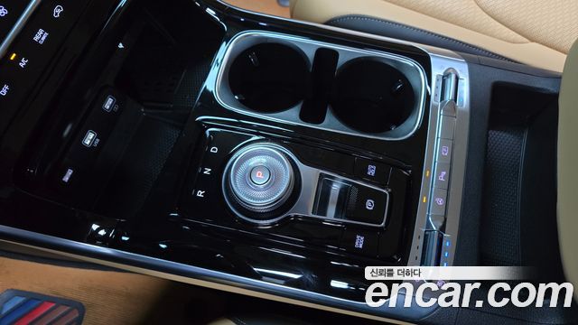 Kia Canival 2023 — photo 12