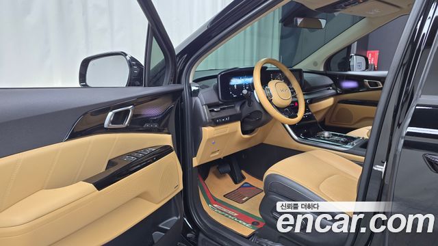 Kia Canival 2023 — photo 13