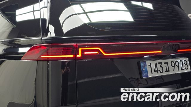 Kia Canival 2023 — photo 9